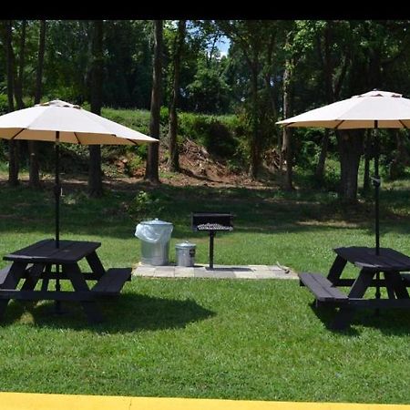 High Point Arcadia Inn מראה חיצוני תמונה