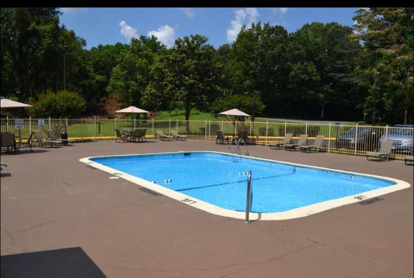 High Point Arcadia Inn מראה חיצוני תמונה